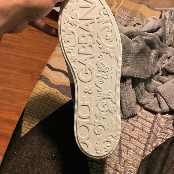 dolce and Gabbana shoes - Picture 2 of 11